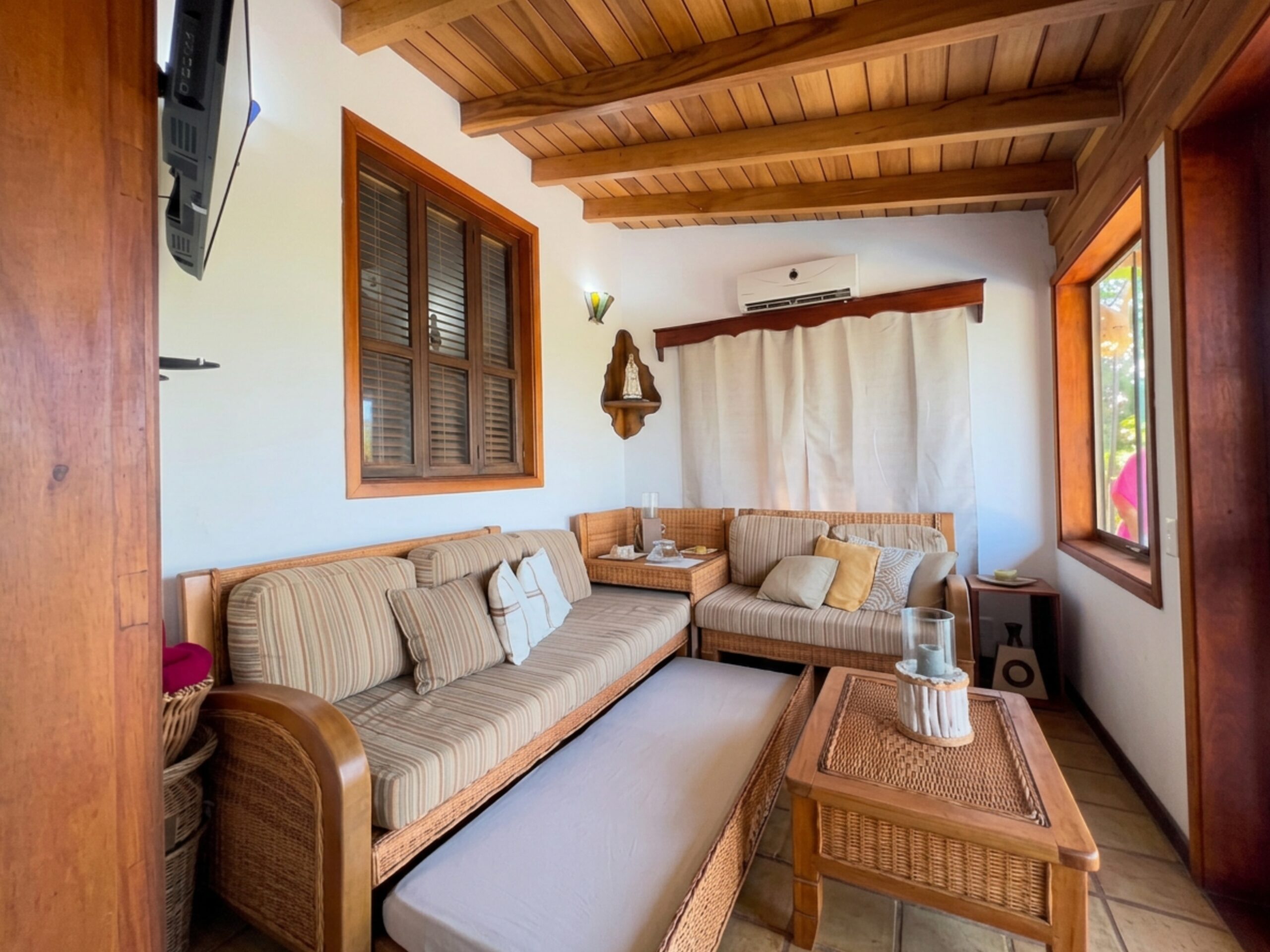 Airbnb Photo Edit Bright, Warm Interior_20260602_155043_0000