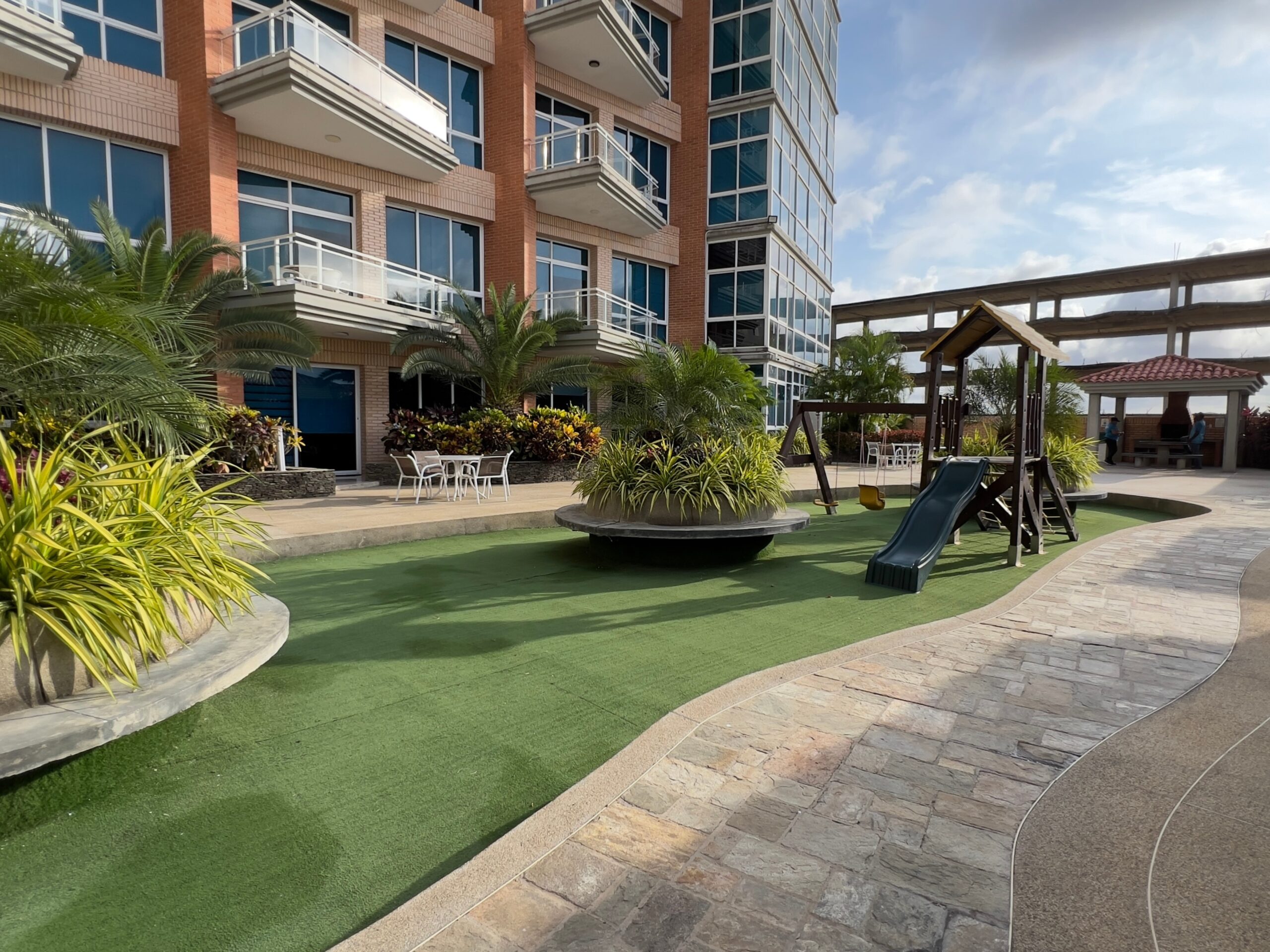 areasocialvaraderosuites3
